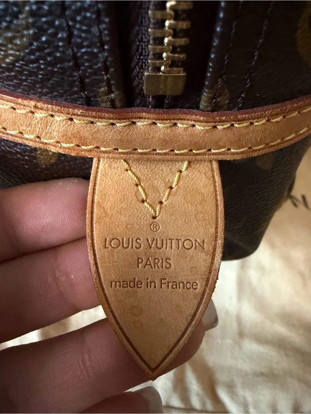 Louis Vuitton Montorgueil GM Monogram Shoulder Tote